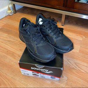 Saucony Cohesion 14 - Women’s Size 8.5 (Black on Black)